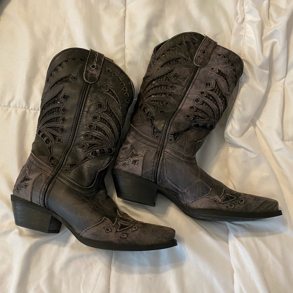 Artist women’s cowboy boots size 7.5